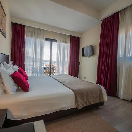 Sao Pedro - Hotel Arouca