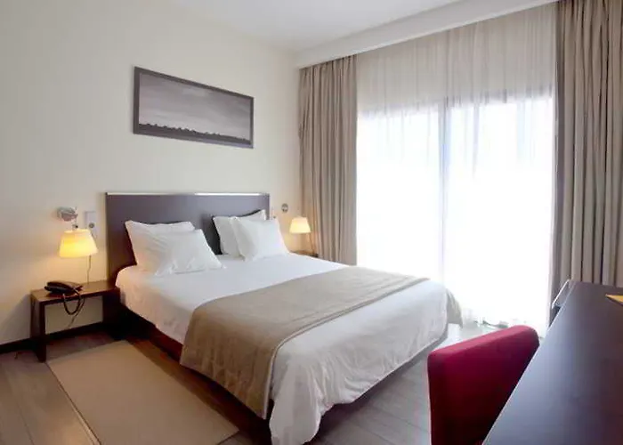 Sao Pedro - 3* Arouca